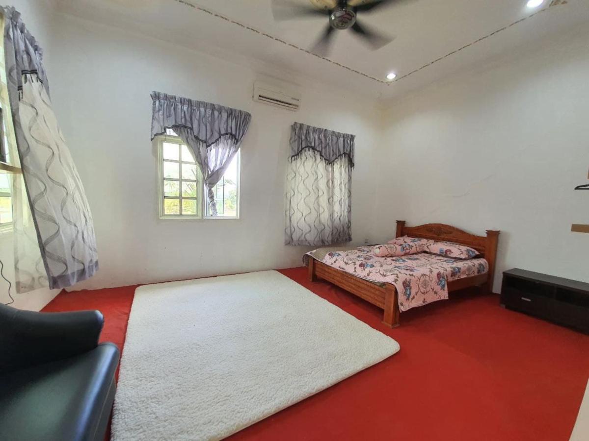 Oyo 90404 Hotel Z Dirgahayu 313 Pasir Mas Exteriör bild