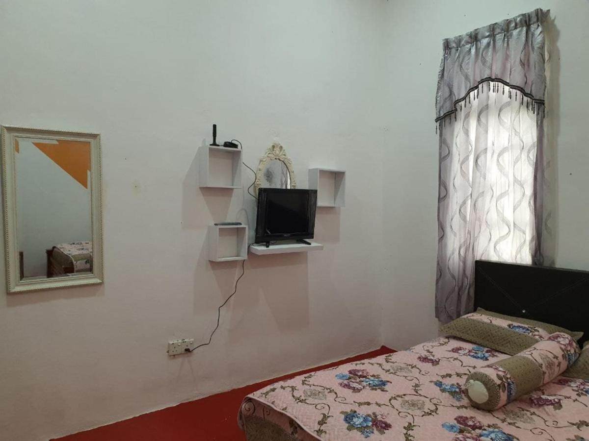 Oyo 90404 Hotel Z Dirgahayu 313 Pasir Mas Exteriör bild
