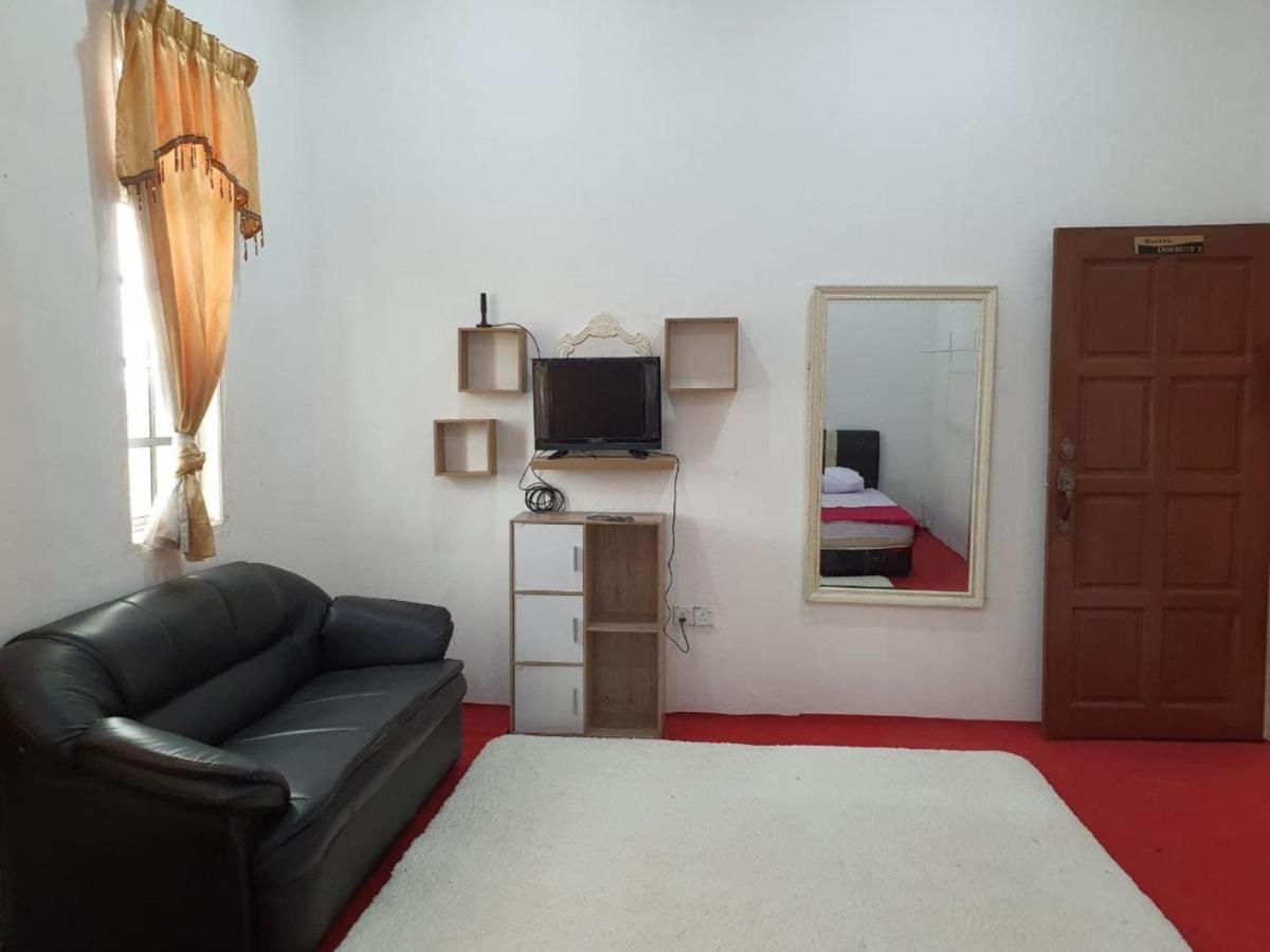 Oyo 90404 Hotel Z Dirgahayu 313 Pasir Mas Exteriör bild