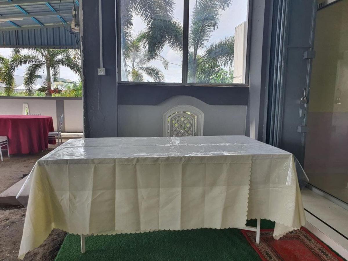 Oyo 90404 Hotel Z Dirgahayu 313 Pasir Mas Exteriör bild