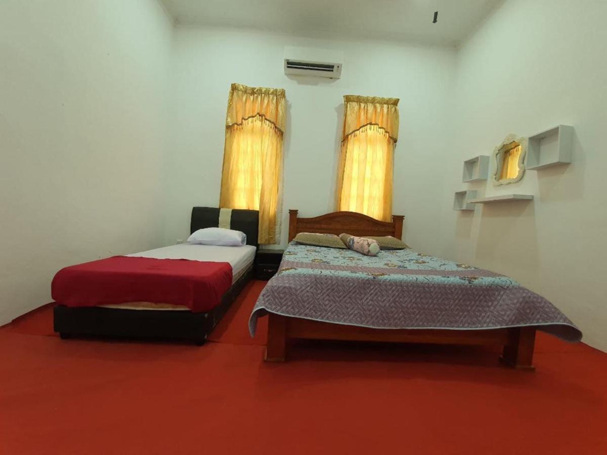 Oyo 90404 Hotel Z Dirgahayu 313 Pasir Mas Exteriör bild