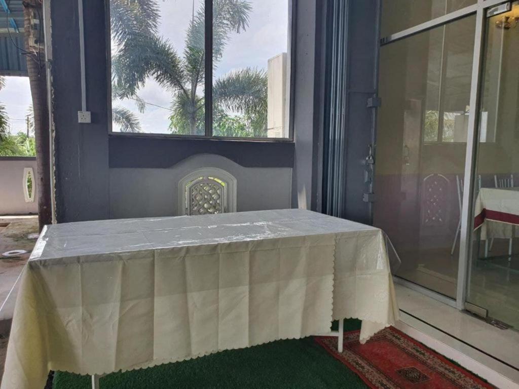 Oyo 90404 Hotel Z Dirgahayu 313 Pasir Mas Exteriör bild