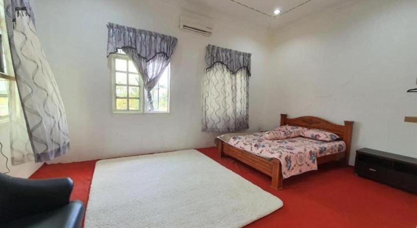 Oyo 90404 Hotel Z Dirgahayu 313 Pasir Mas Exteriör bild